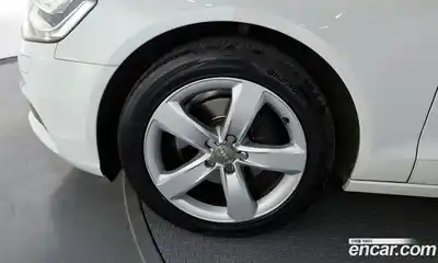 Audi A6 2015 2.0 Автомат в Москве № 196383, миниатюра 5