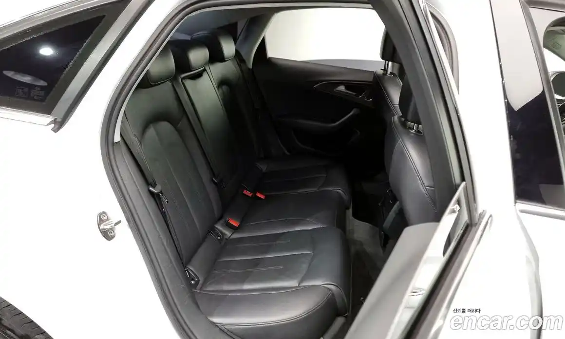 Audi A6 2015 2.0 Автомат в Москве № 196383, фото 10