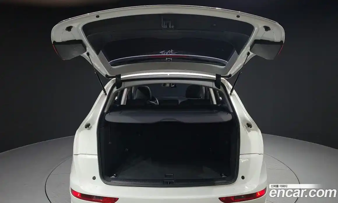 Audi Q5 2015 3.0 Автомат в Москве № 196704, фото 3