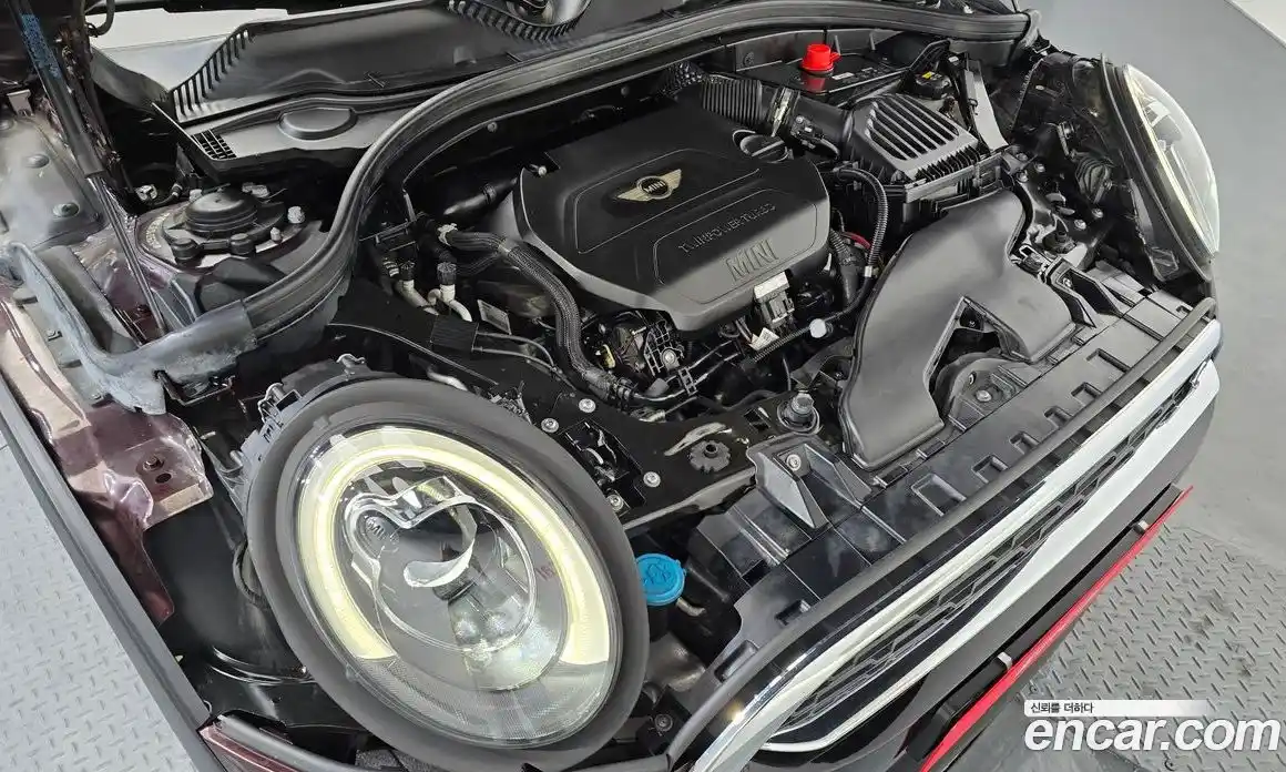 Mini Clubman 2018 2.0 Автомат в Москве № 198349, фото 11