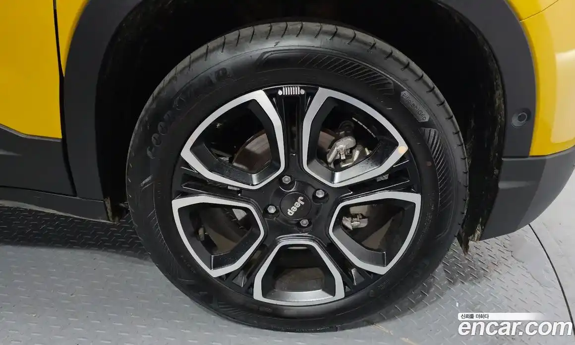 Jeep Avenger 2024 0.1 Автомат в Москве № 199370, фото 15