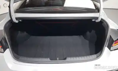 Hyundai Avante 2025 2.0 Механическая в Москве № 2037, миниатюра 3