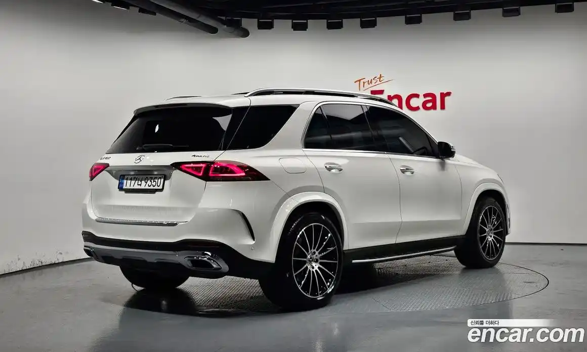 Mercedes-Benz GLE-Class 2023 3.0 Автомат в Москве № 206307, фото 20