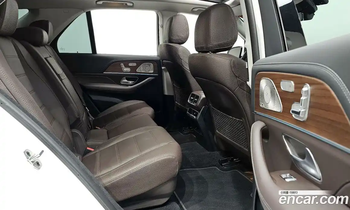 Mercedes-Benz GLE-Class 2023 3.0 Автомат в Москве № 206307, фото 6