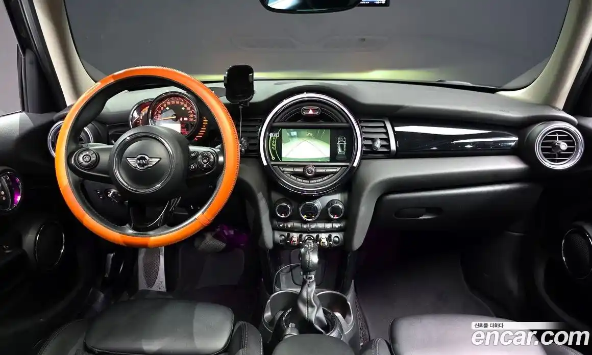 Mini Cooper 2016 1.5 Автомат в Москве № 211215, фото 20