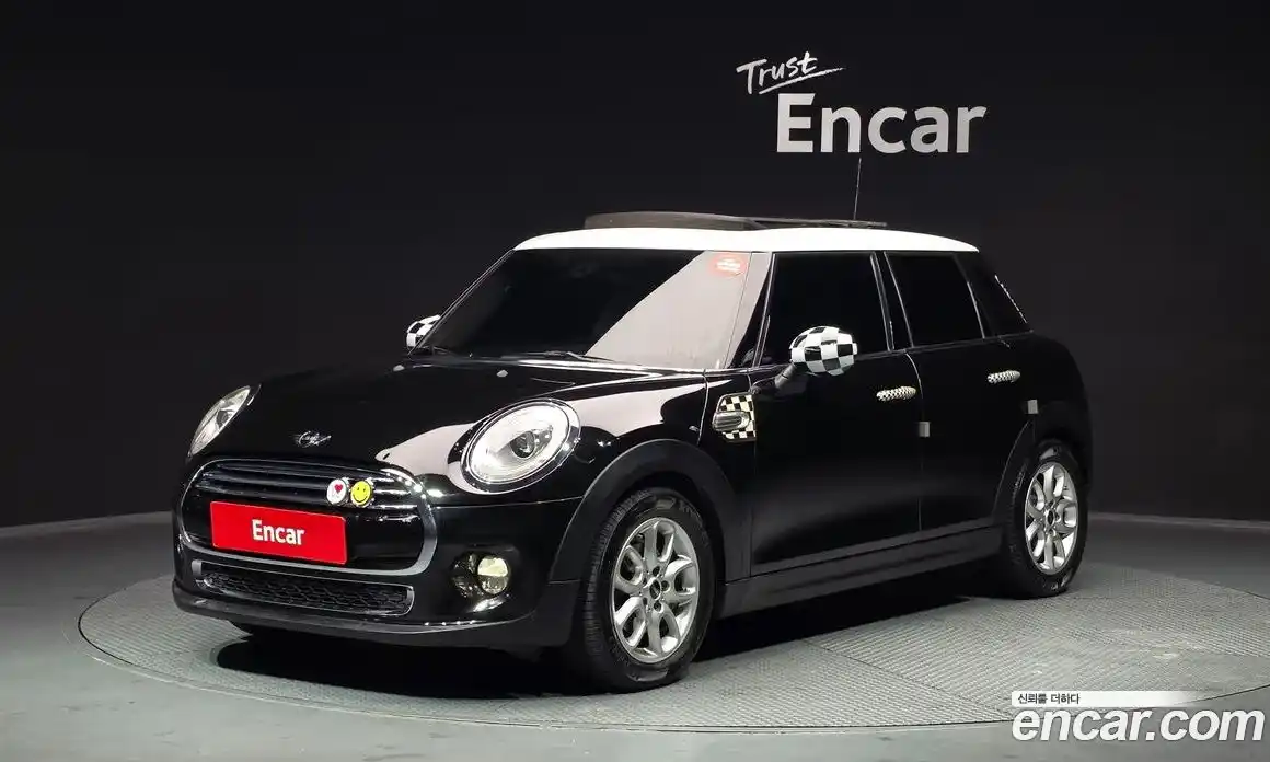 Mini Cooper 2016 1.5 Автомат в Москве № 211215, фото 5