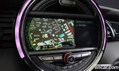 Mini Cooper 2016 1.5 Автомат в Москве № 211215, миниатюра 10