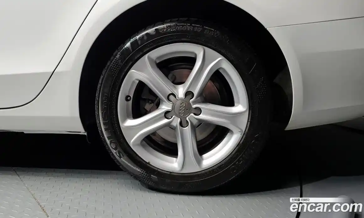 Audi A4 2015 2.0 Автомат в Москве № 212331, фото 17