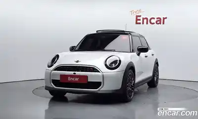 Mini Cooper 2025 2.0 Автомат в Москве № 213946, миниатюра 2