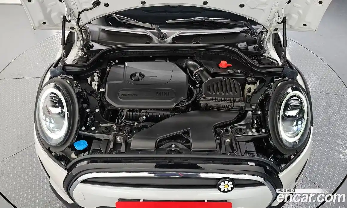 Mini Cooper 2024 1.5 Автомат в Москве № 214053, фото 14