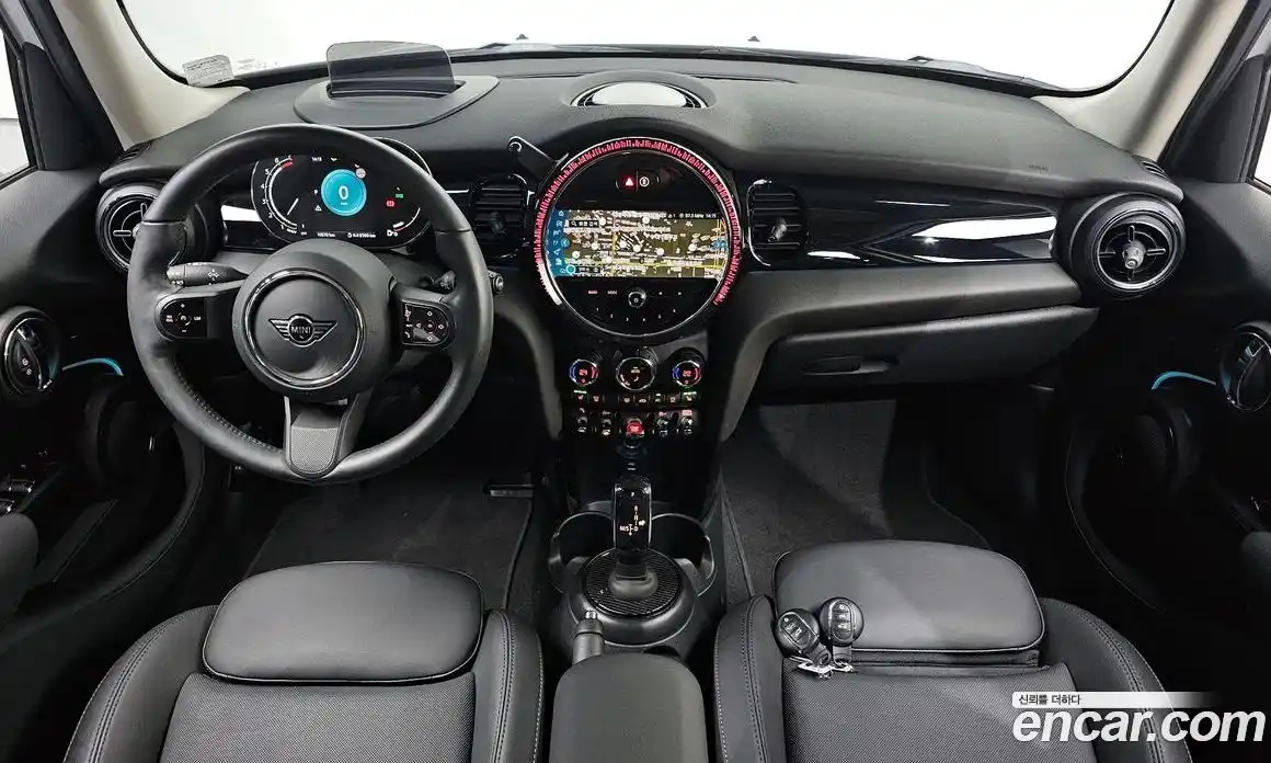 Mini Cooper 2024 1.5 Автомат в Москве № 214053, фото 17