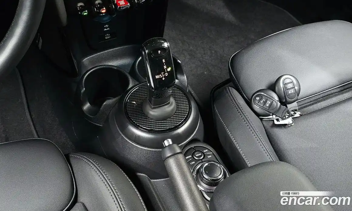 Mini Cooper 2024 1.5 Автомат в Москве № 214053, фото 7