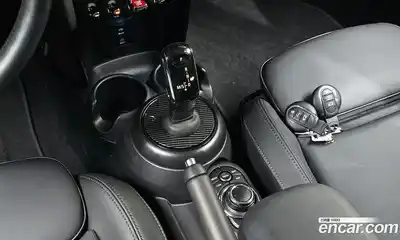 Mini Cooper 2024 1.5 Автомат в Москве № 214053, миниатюра 7