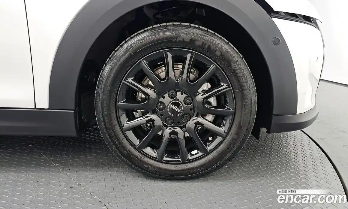 Mini Cooper 2024 1.5 Автомат в Москве № 214053, фото 9