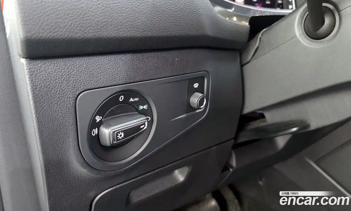 Volkswagen Tiguan 2023 2.0 Автомат в Москве № 214903, фото 5