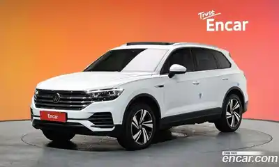Volkswagen Touareg 2023 3.0 Автомат в Москве № 215289, миниатюра 11