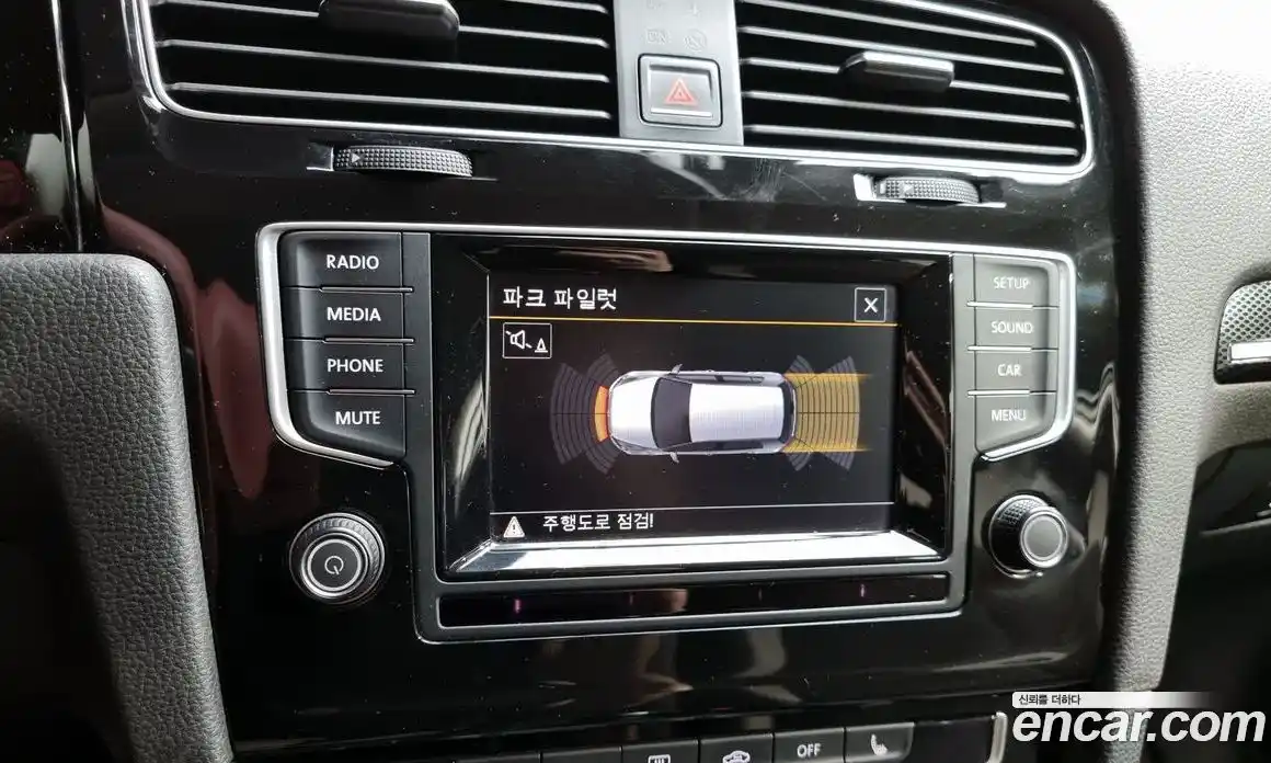 Volkswagen Golf 2015 1.6 Автомат в Москве № 215314, фото 13