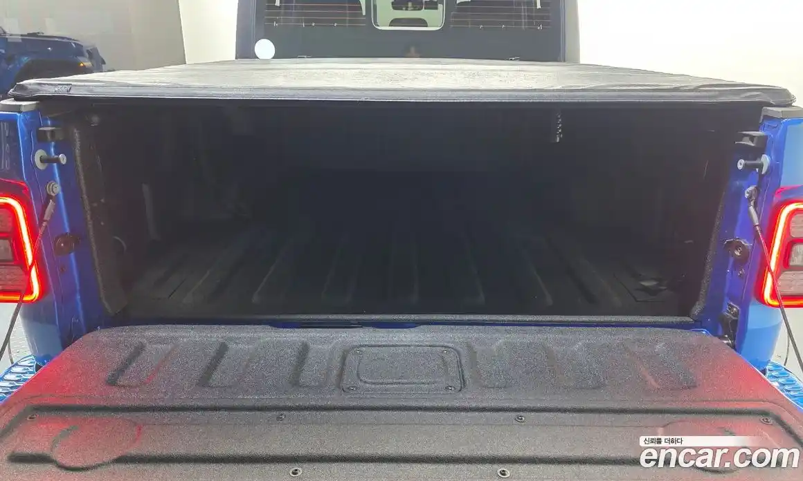 Jeep Gladiator 2021 3.6 Автомат в Москве № 215432, фото 11