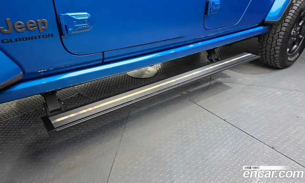 Jeep Gladiator 2021 3.6 Автомат в Москве № 215432, фото 9