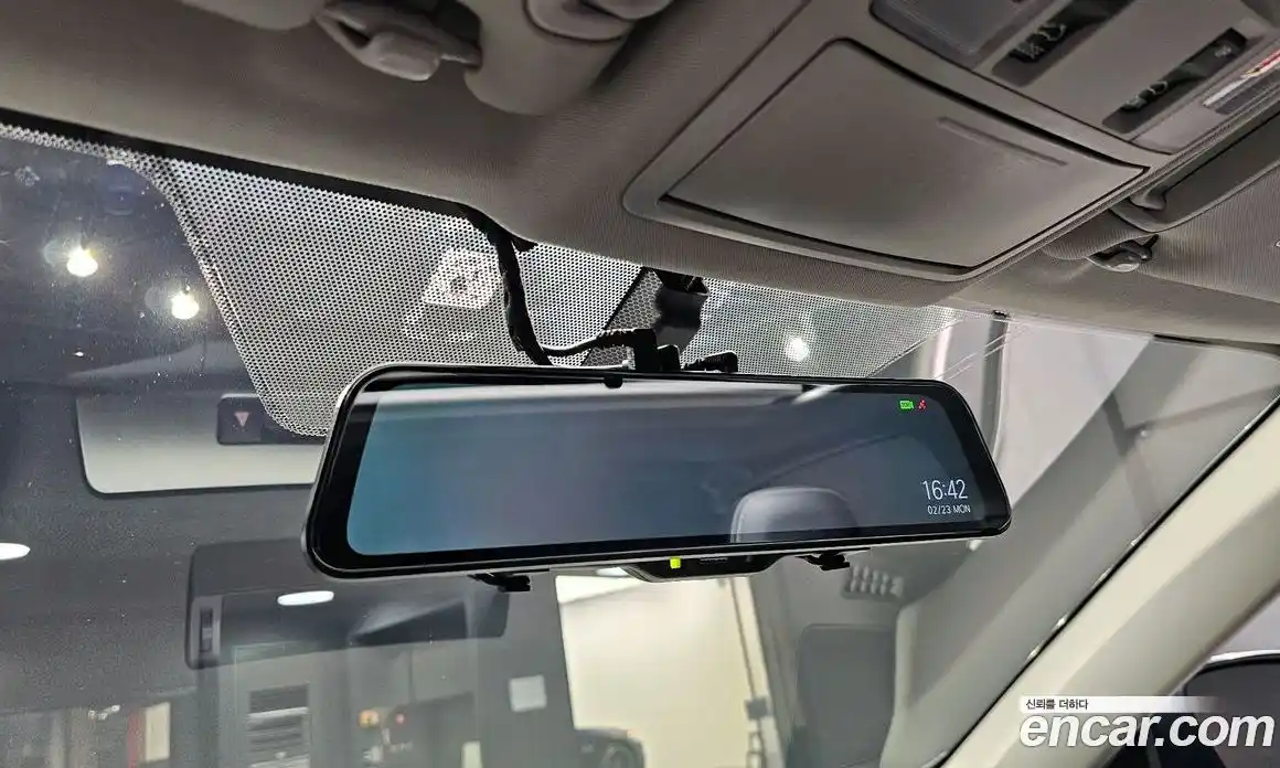 Toyota RAV4 2017 2.5 Автомат в Москве № 215506, фото 16