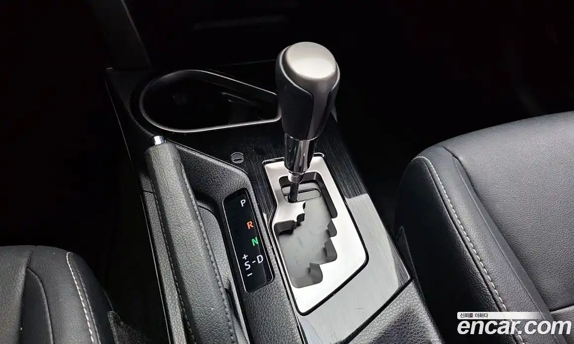 Toyota RAV4 2017 2.5 Автомат в Москве № 215506, фото 19