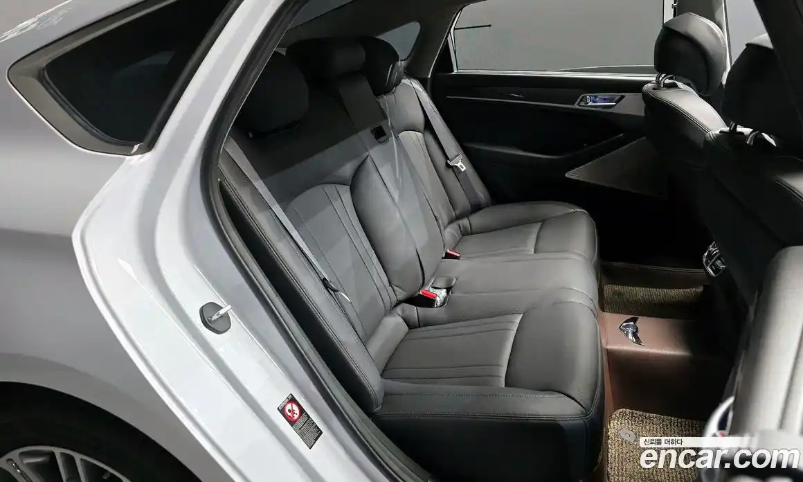 Genesis G80 2019 2.2 Автомат в Москве № 21825, фото 15