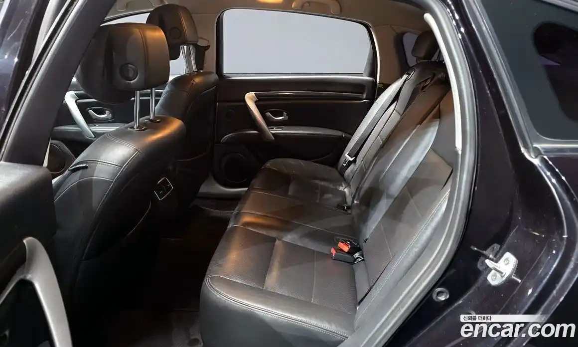 Renault SM7 2018 2.0 Автомат в Москве № 226038, фото 15