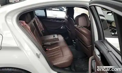 BMW 5-Series 2023 4.4 Автомат в Москве № 228199, миниатюра 11