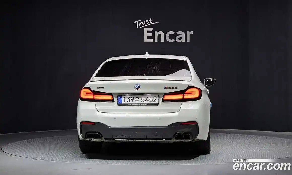 BMW 5-Series 2023 4.4 Автомат в Москве № 228199, фото 12