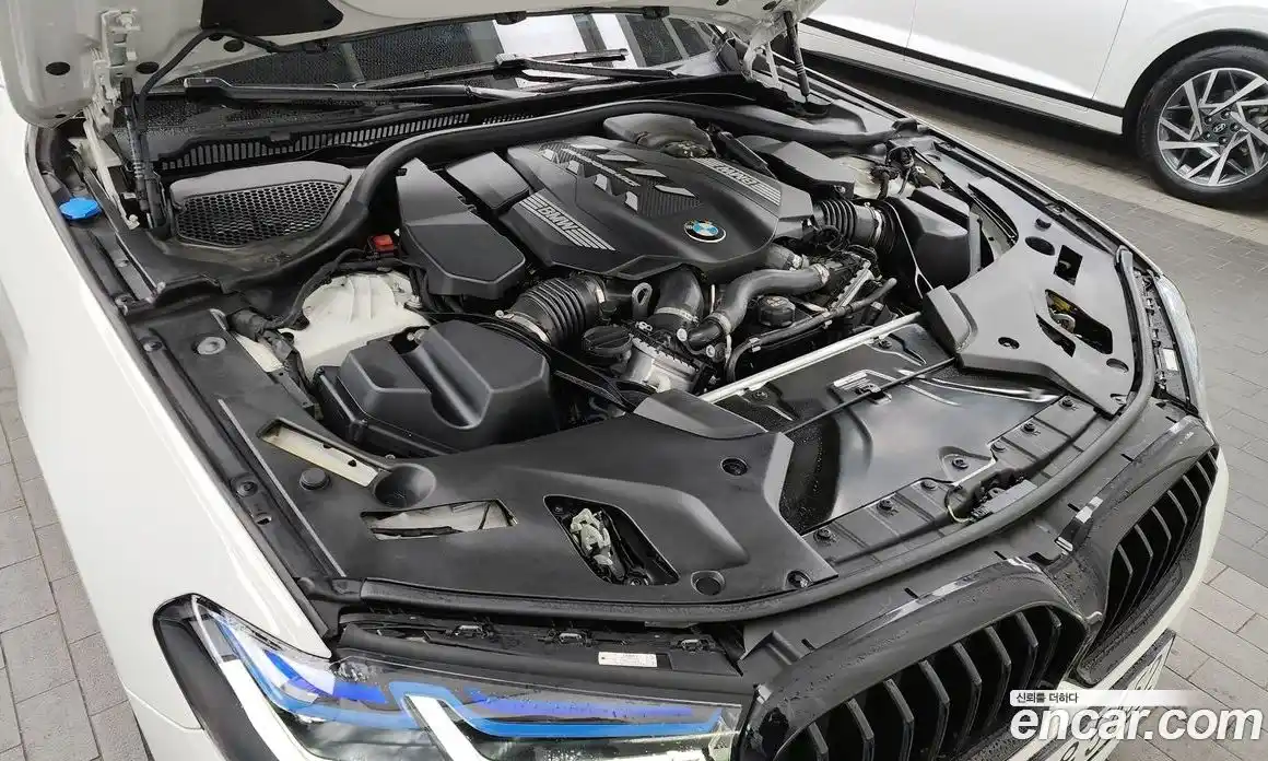 BMW 5-Series 2023 4.4 Автомат в Москве № 228199, фото 16