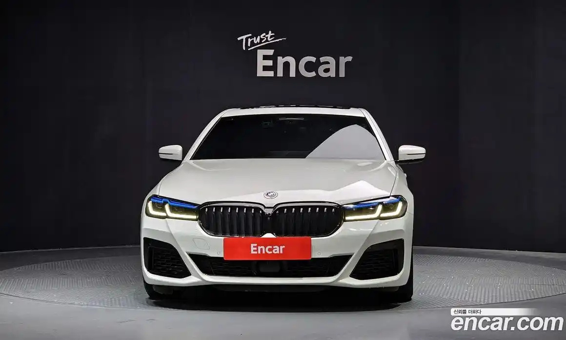 BMW 5-Series 2023 4.4 Автомат в Москве № 228199, фото 18