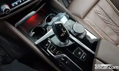 BMW 5-Series 2023 4.4 Автомат в Москве № 228199, миниатюра 7