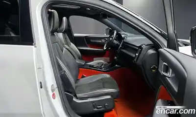 Volvo XC40 2021 2.0 Автомат в Москве № 230508, миниатюра 10