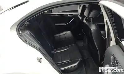 Volkswagen Jetta, 2011