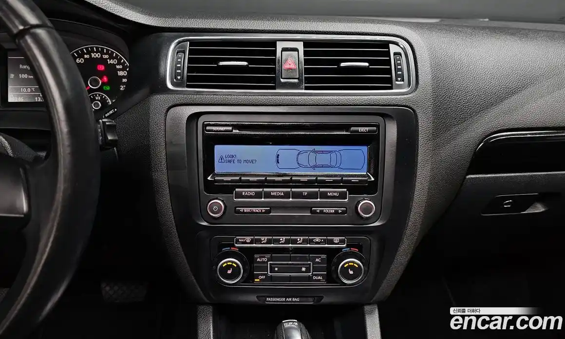 Volkswagen Jetta 2011 2.0 Автомат в Москве № 232127, фото 15