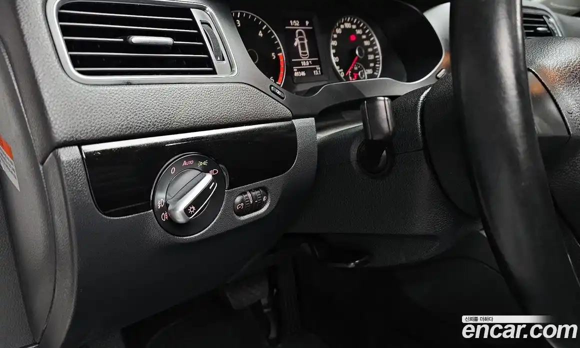 Volkswagen Jetta 2011 2.0 Автомат в Москве № 232127, фото 7