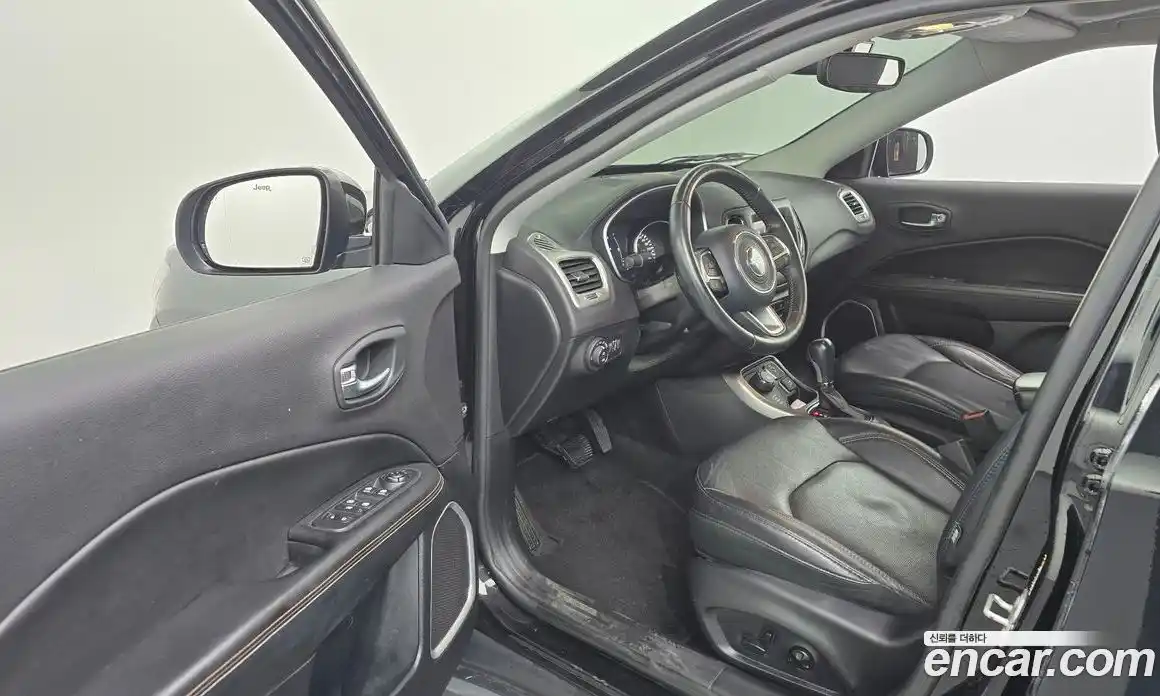 Jeep Compass 2018 2.4 Автомат в Москве № 232500, фото 16