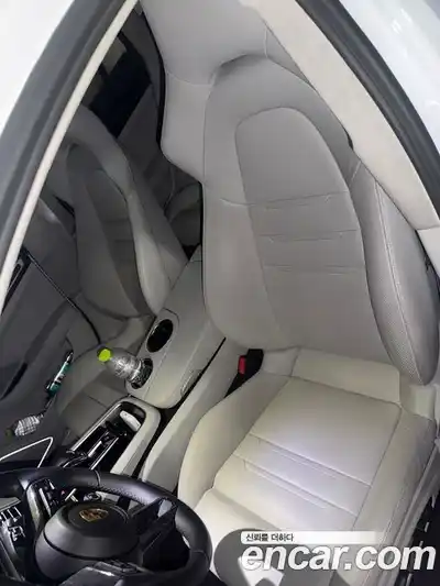 Porsche Panamera 2023 4.0 Автомат в Москве № 252211, миниатюра 3