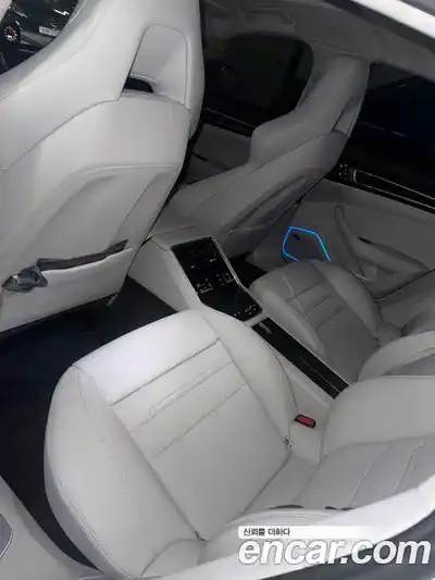 Porsche Panamera 2023 4.0 Автомат в Москве № 252211, миниатюра 4