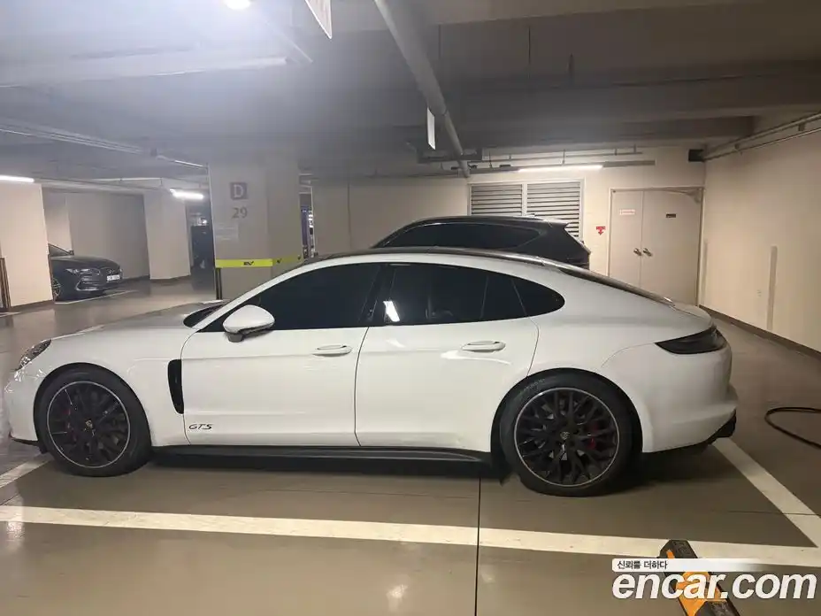 Porsche Panamera 2023 4.0 Автомат в Москве № 252211, фото 10