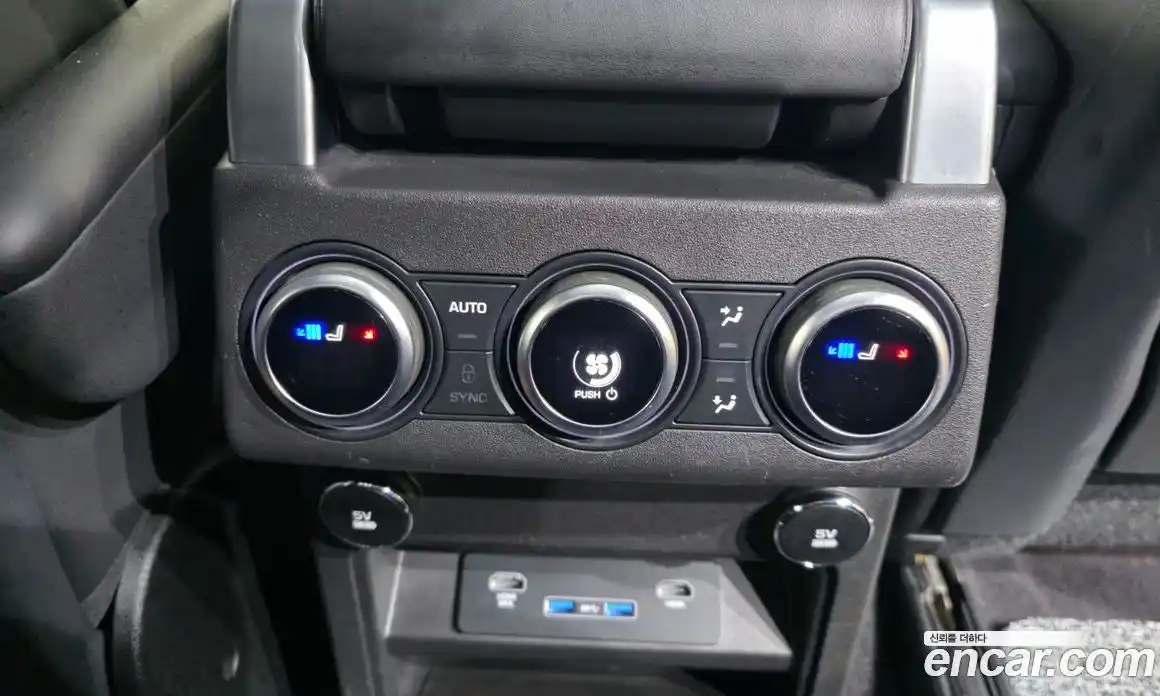 Land Rover Discovery 2019 3.0 Автомат в Москве № 252593, фото 16