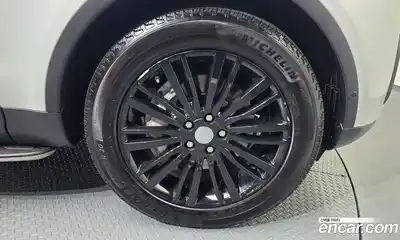 Land Rover Discovery 2019 3.0 Автомат в Москве № 252593, миниатюра 2