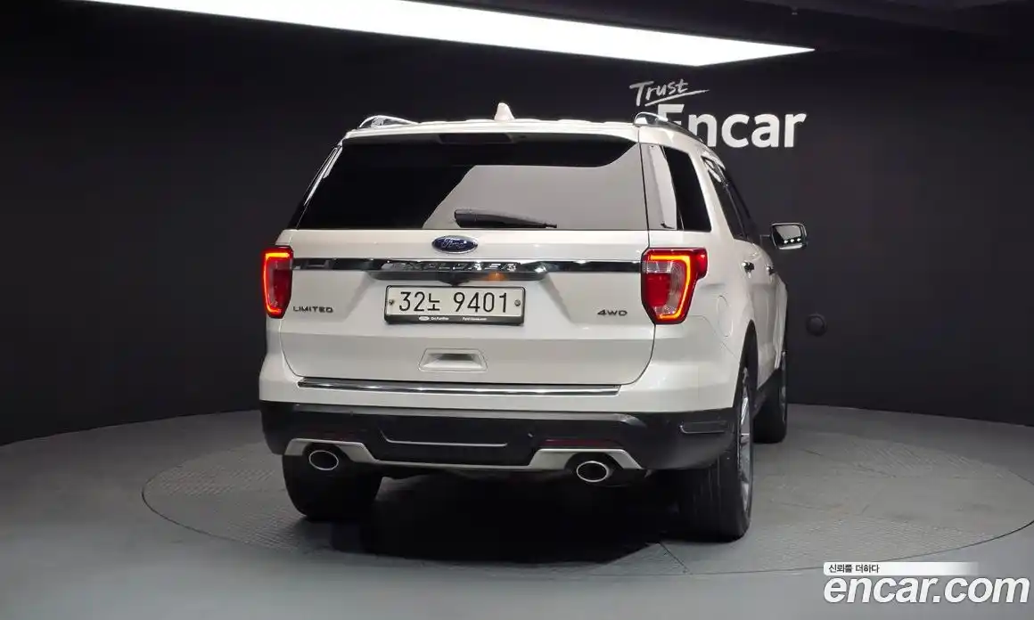 Ford Explorer 2018 3.5 Автомат в Москве № 255706, фото 1