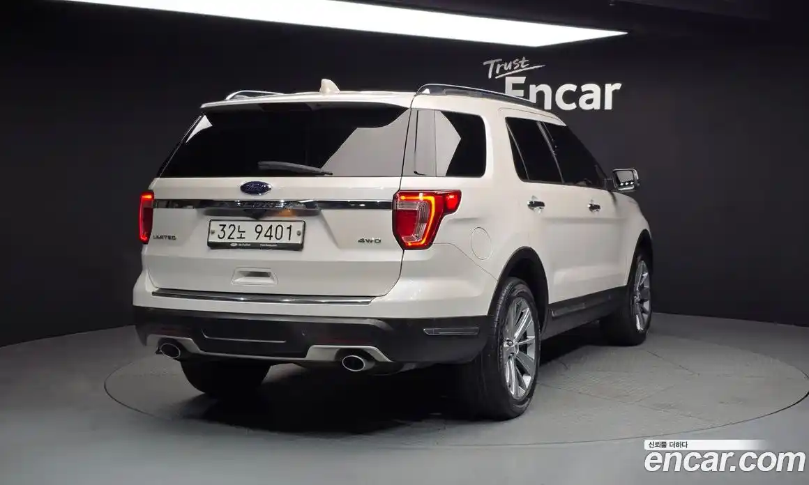 Ford Explorer 2018 3.5 Автомат в Москве № 255706, фото 18