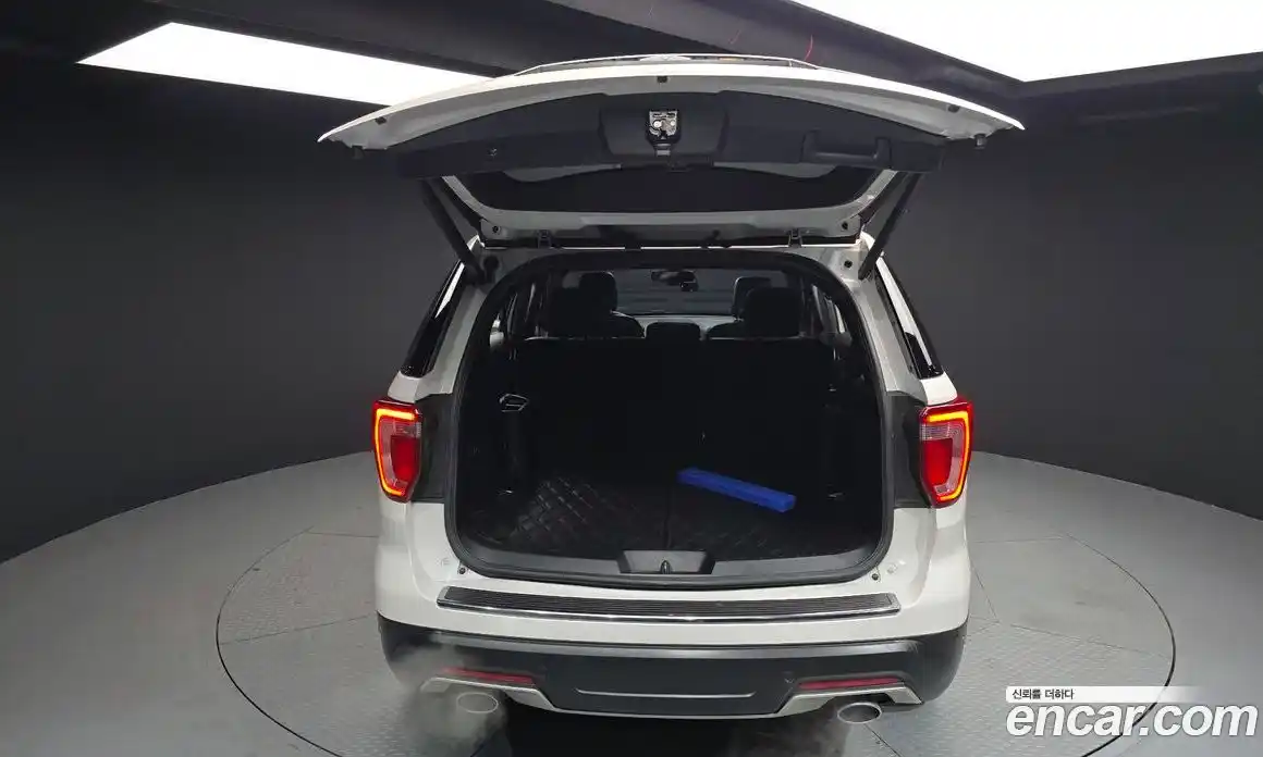 Ford Explorer 2018 3.5 Автомат в Москве № 255706, фото 19