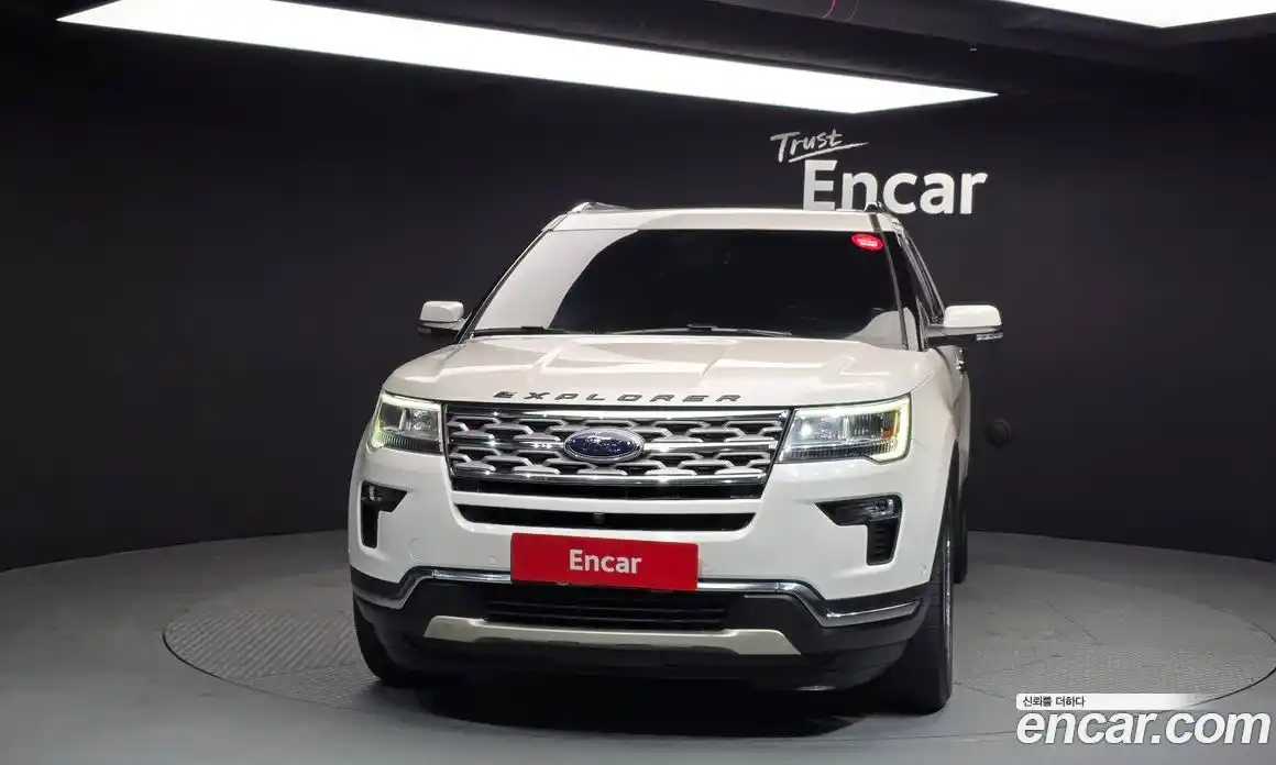 Ford Explorer 2018 3.5 Автомат в Москве № 255706, фото 10