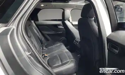 Jaguar F-Pace 2018 2.0 Автомат в Москве № 263462, миниатюра 8