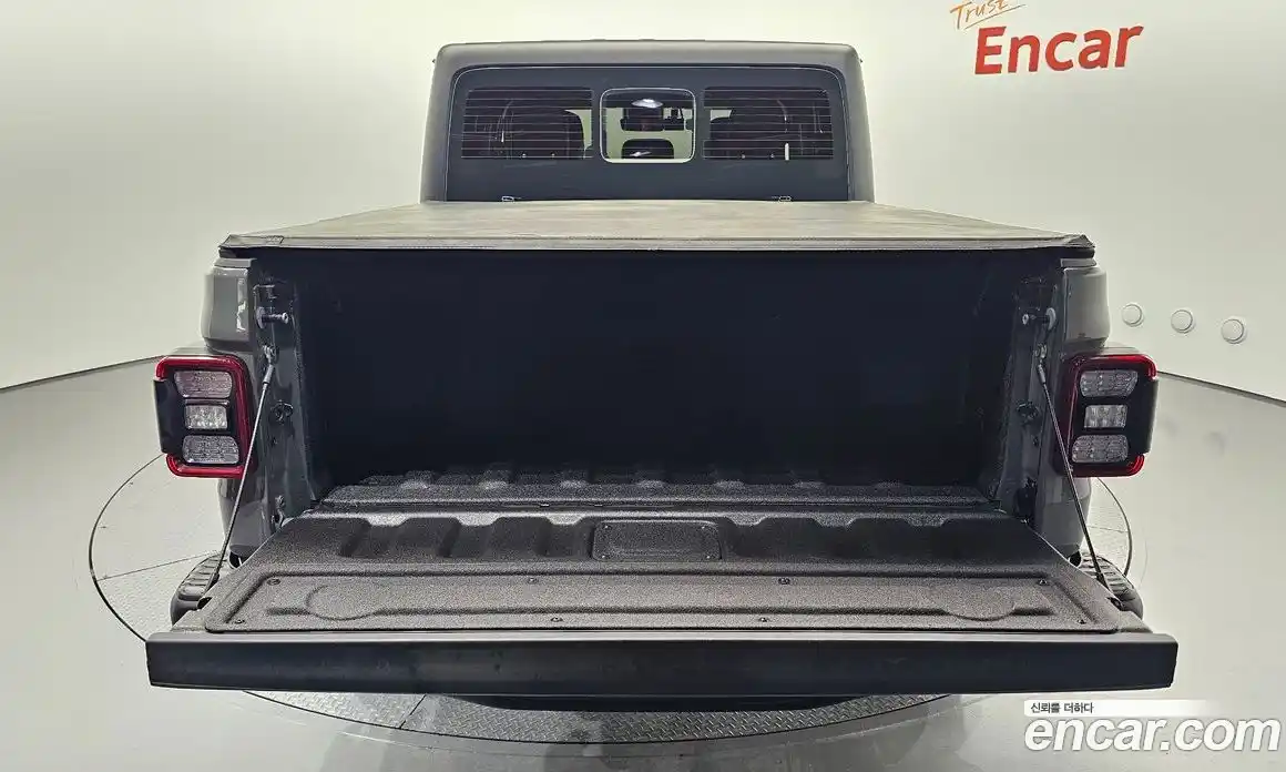 Jeep Gladiator 2022 3.6 Автомат в Москве № 273279, фото 4