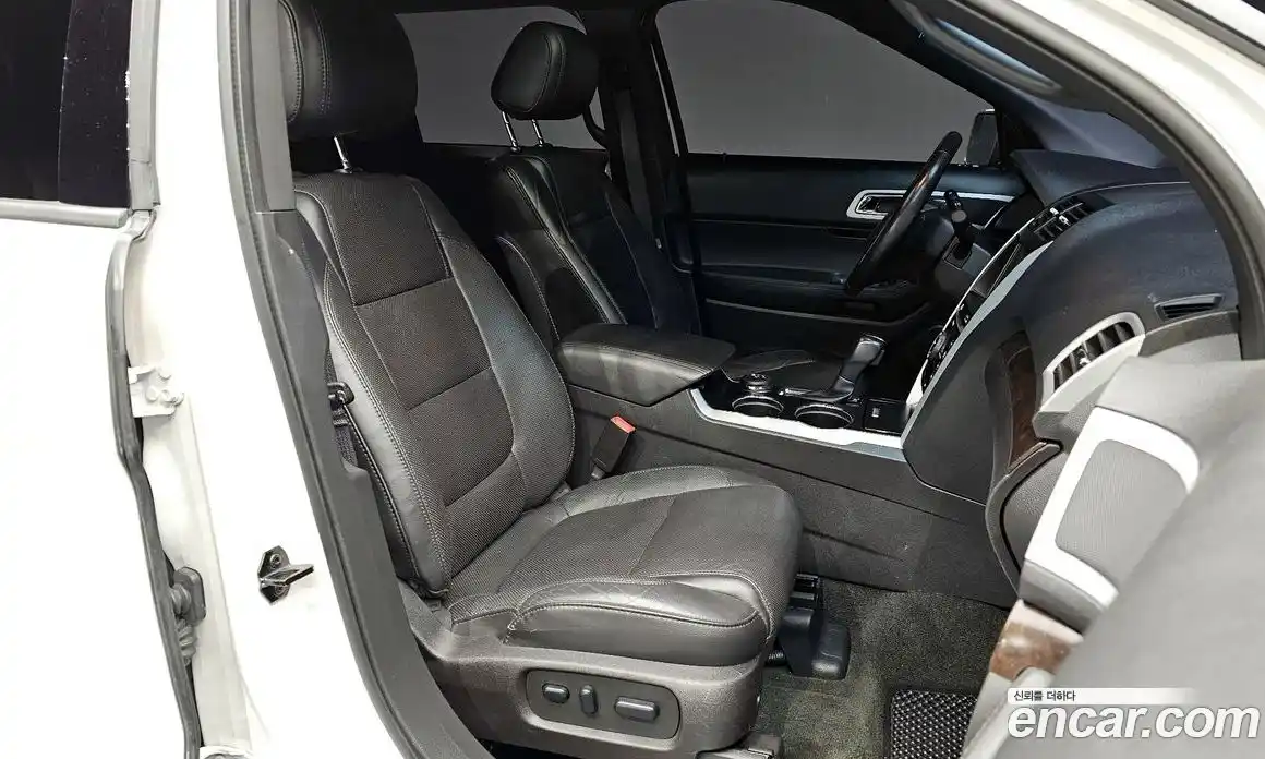 Ford Explorer 2014 3.5 Автомат в Москве № 273451, фото 20