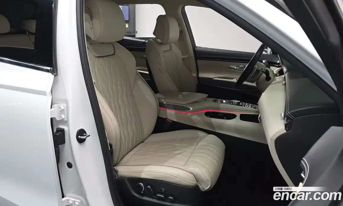 Genesis GV70 2024 2.5 Автомат в Москве № 27600, фото 19